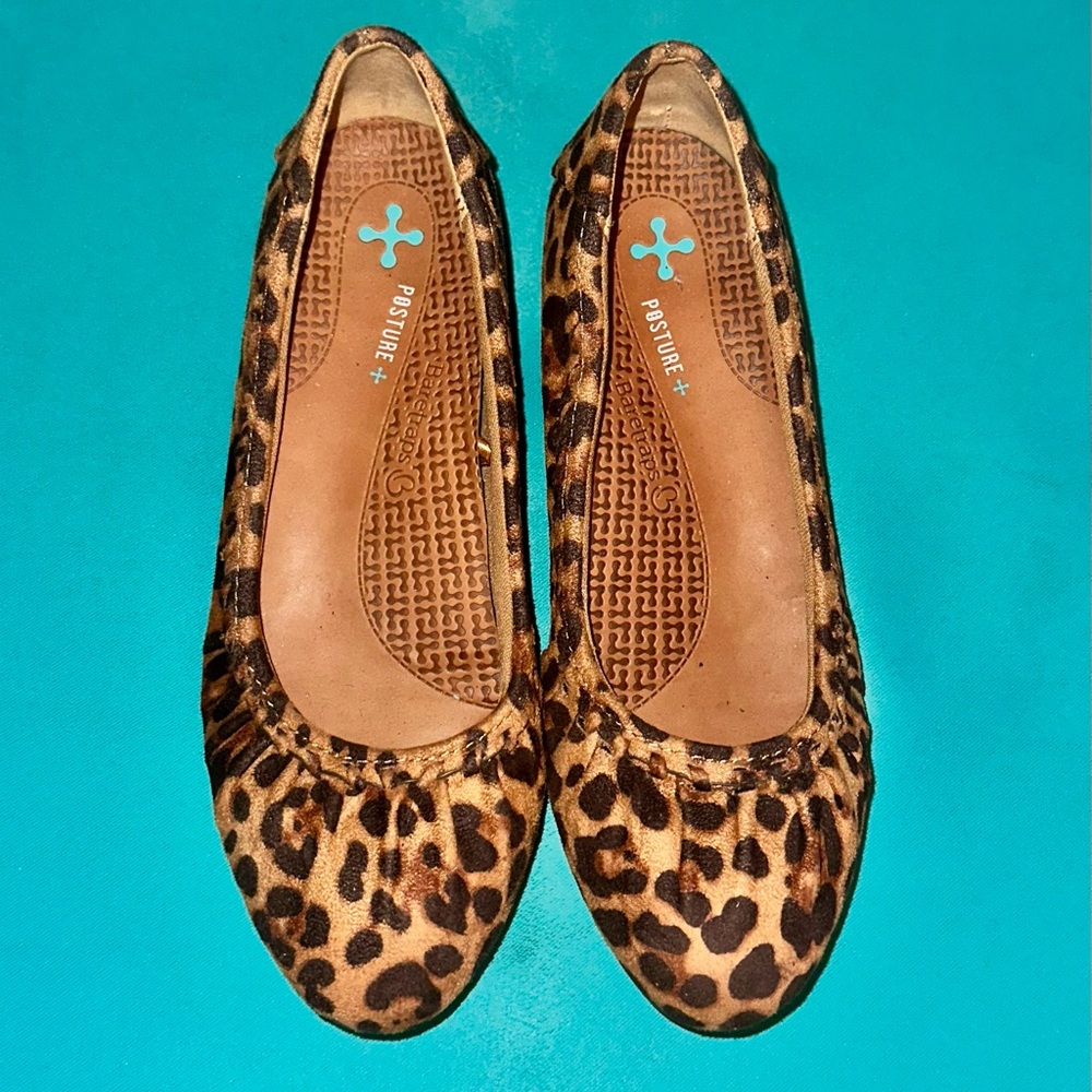 Women’s Bare Trap posture cheetah print shoes size 6M